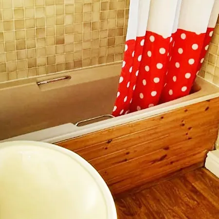 Coniston + Hot Tub @ Solway Village 锡勒斯